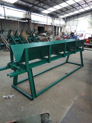 全满机械 自动化进料扒皮机，引领木材加工新篇章